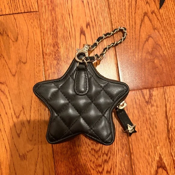 CHANEL Black Quilted Star Bag Charm - Picture 2 of 7
